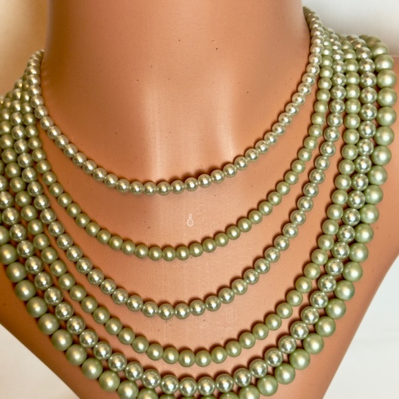 Vintage Green Pearl 6 Strand Necklace Japan - Picture 2 of 4